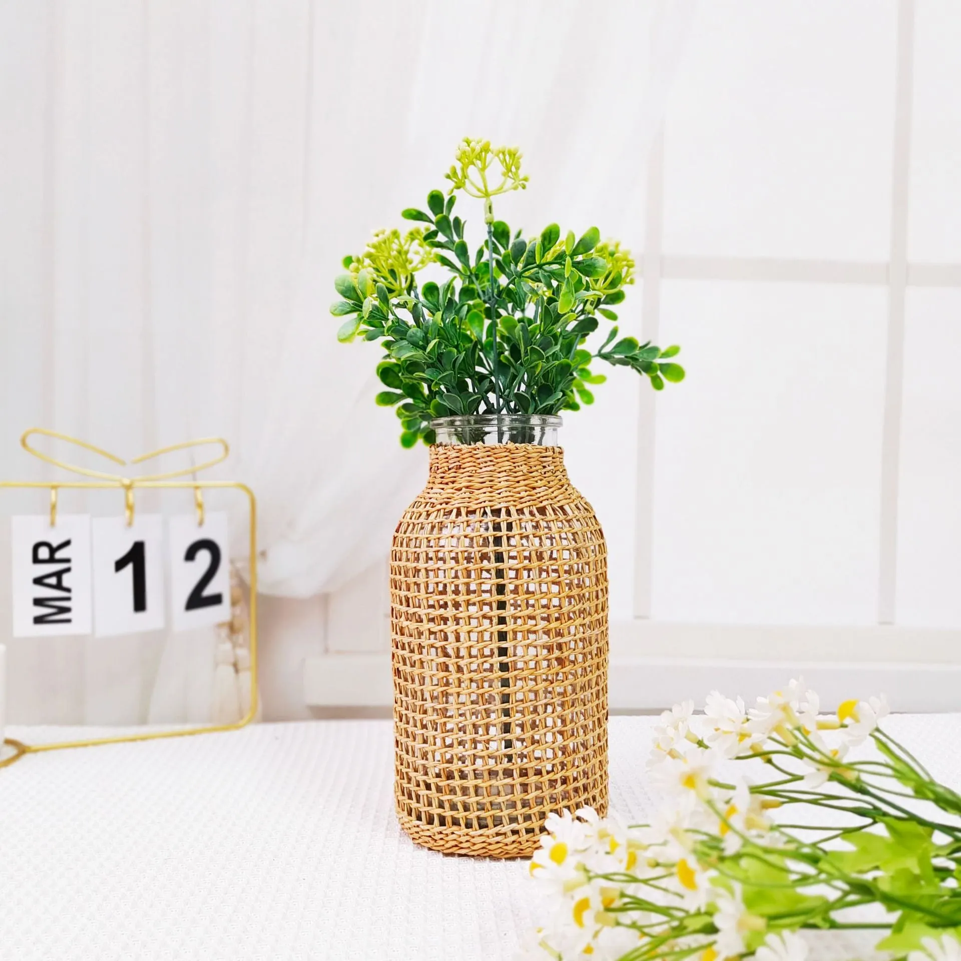 Bulk Glass Flower Vase with Rattan Cover Woven Seagrass Vase for Decor Wholesale