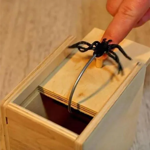 💥HALLOWEEN SPECIAL 💥Super Funny Crazy Prank Gift Box Spider