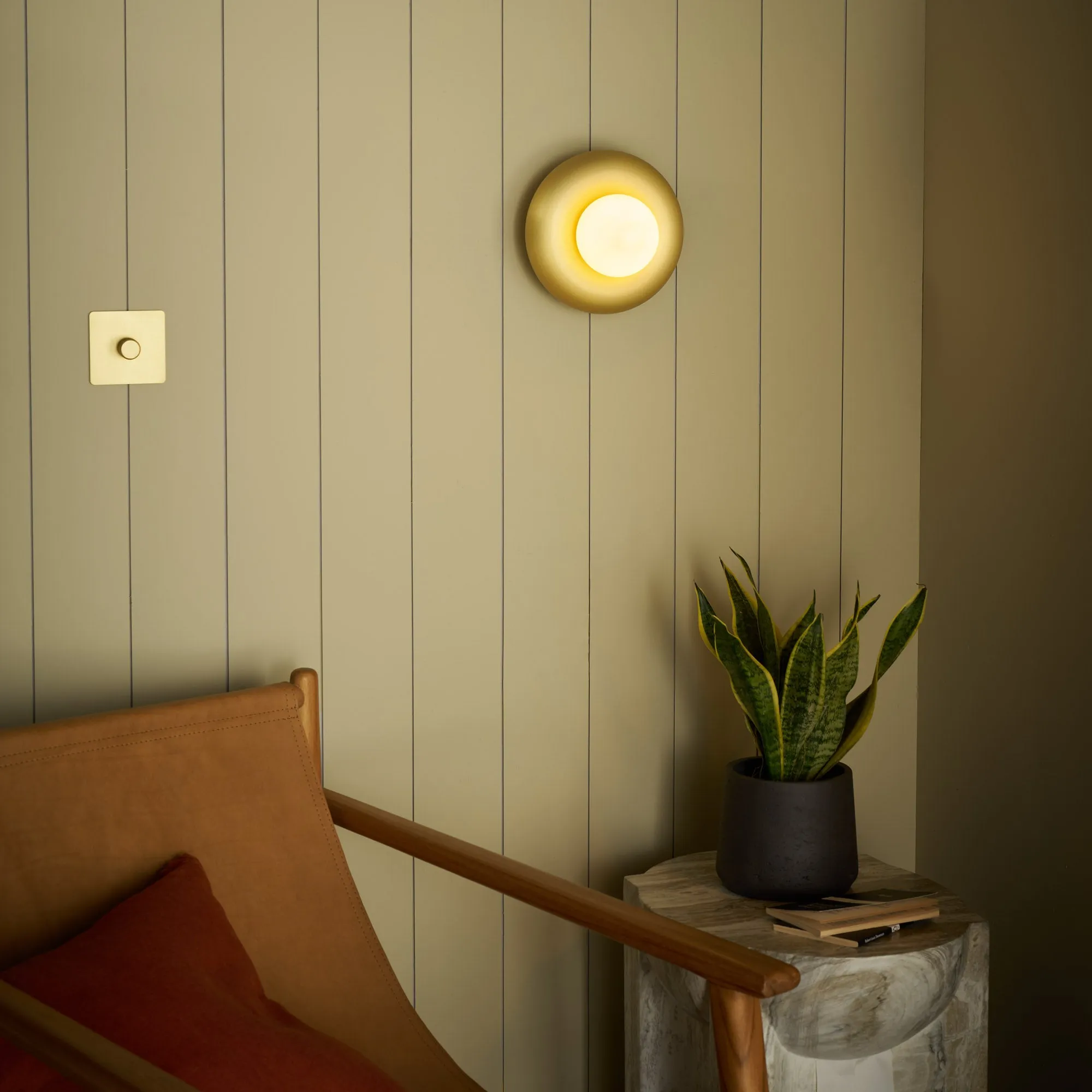 NOVI Brass Wall Light - Brass