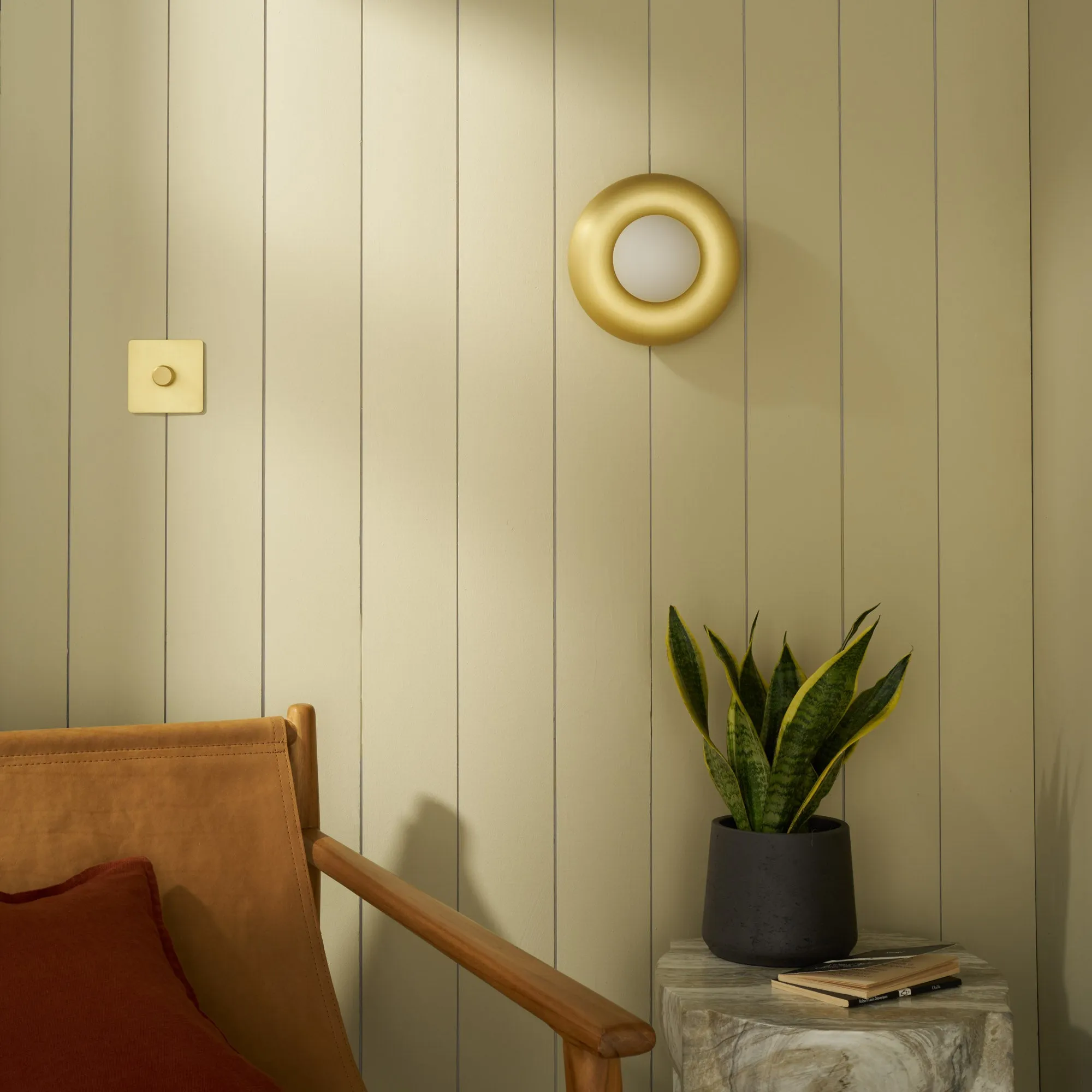 NOVI Brass Wall Light - Brass