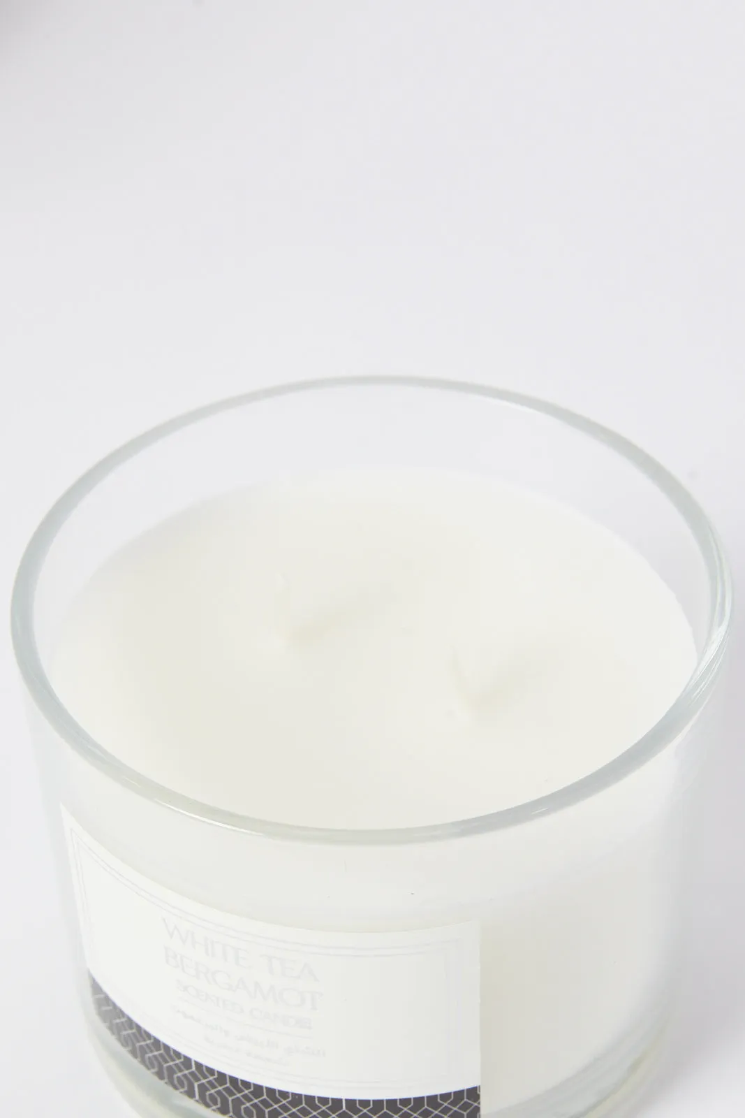 White Tea And Bergamot Scented Candle